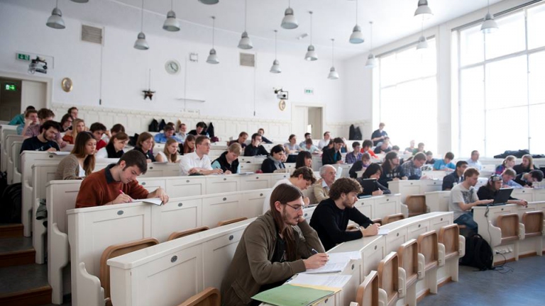 جامعة فيينا.. برنامج لدراسة الترجمة للناطقين بالعربية