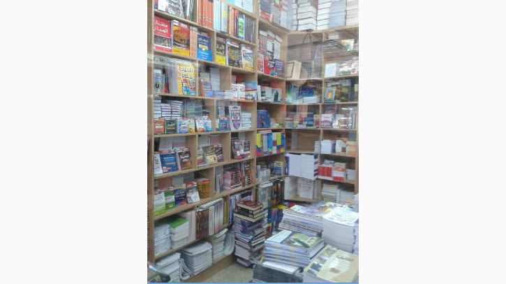 غبار الركود يكسو رفوف المكتبات في دمشق