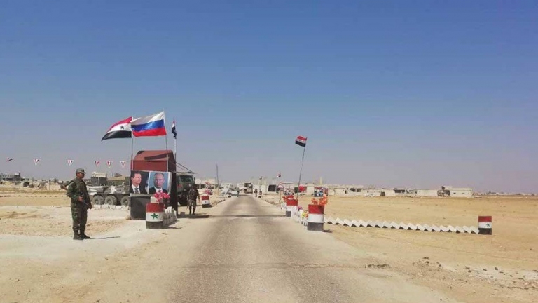 إغلاق معبر أبو ظهور بعد عبور 15 عائلة فقط!