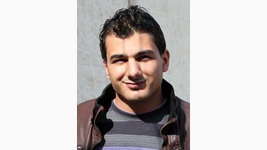 حازم عزيزي صحفي يرحل برصاص اشتباكات بين  داعش والحر