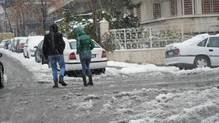 هدوء على جبهات دمشق وحريق في دمر بسبب العاصفة 