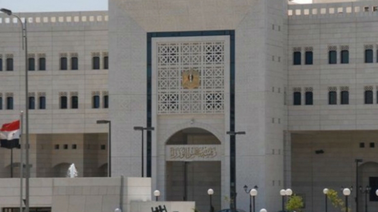 حكومة النظام تسمح بعودة المستقيل أو من في حكمه بشروط .. 