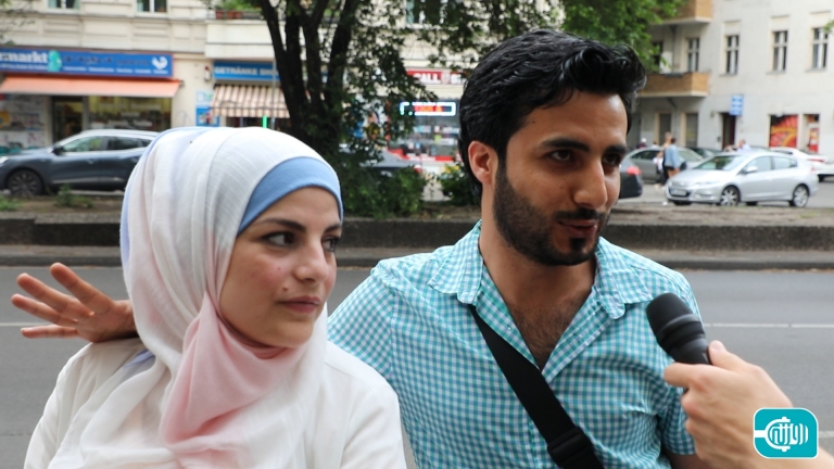 هل خطاب الكراهية المتزايد ضد اللاجئين سيدفعك للعودة إلى سوريا رغم المخاطر؟