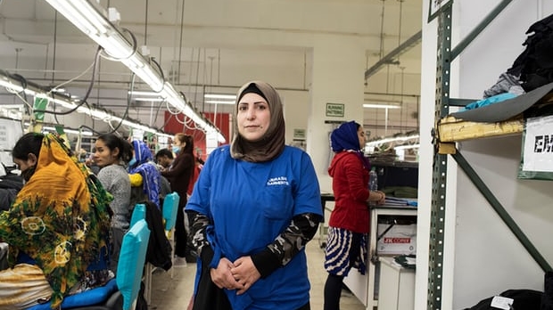 هل تعملين في الأردن... تعرّفي على شروط وقوانين العمل