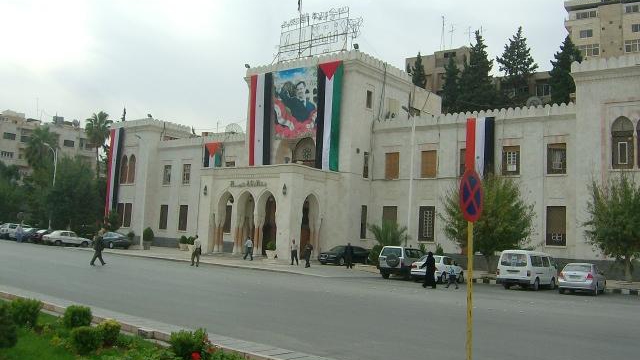 حماة.. مديرة مدرسة تتعرض لـ 