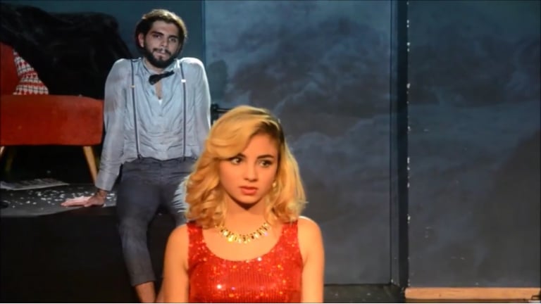 In Images: A Young Syrian Lady Breaks into German Theater!