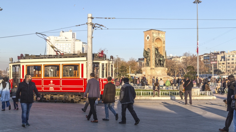 In Numbers: How Turkey Benefited from the Crossing of Refugees to Europe?