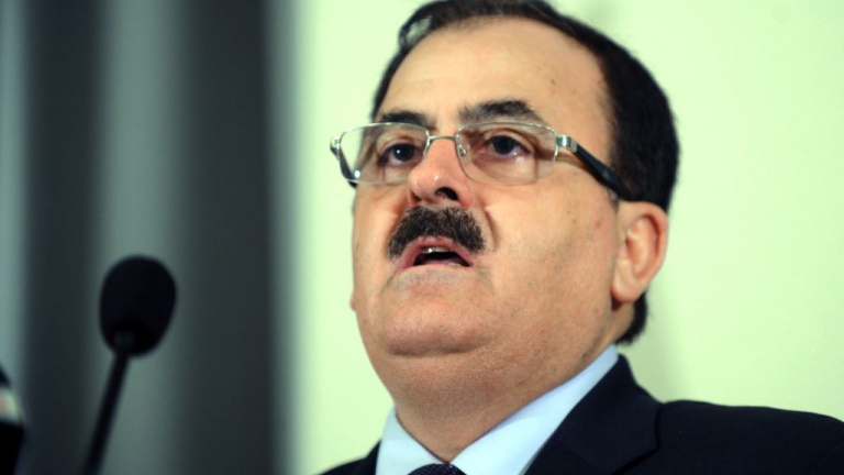 قاسم سعد الدين يتهم سليم ادريس بسرقة سلاح الجيش الحر