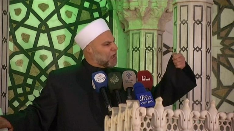 خطيب الجامع الأموي: الأزمة الاقتصادية في سوريا تدعمها إسرائيل