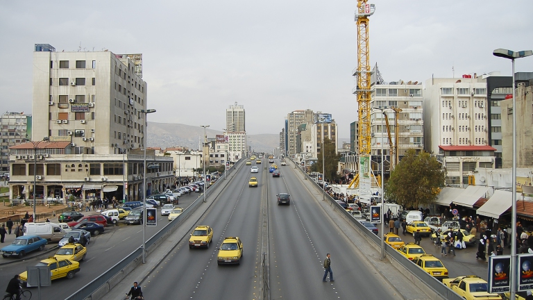 كم مليوناً انخفض عدد سكان سوريا؟