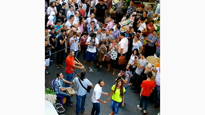 قنبلة موسيقية في شوارع دمشق