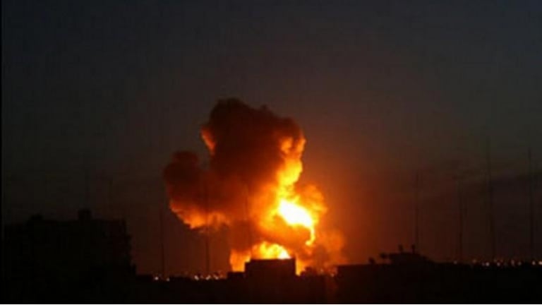 قصف إسرائيلي يستهدف مركز أبحاث وموقعاً عسكرياً في حلب
