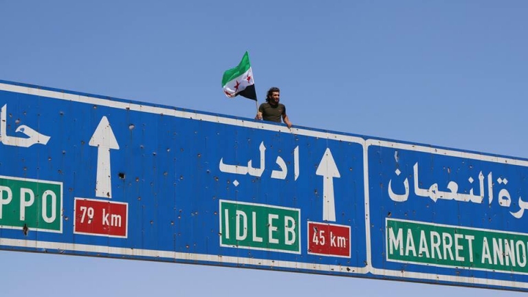لافروف يؤكد مواصلة قصف إدلب واجتماع تحضيري للرباعية في استانبول