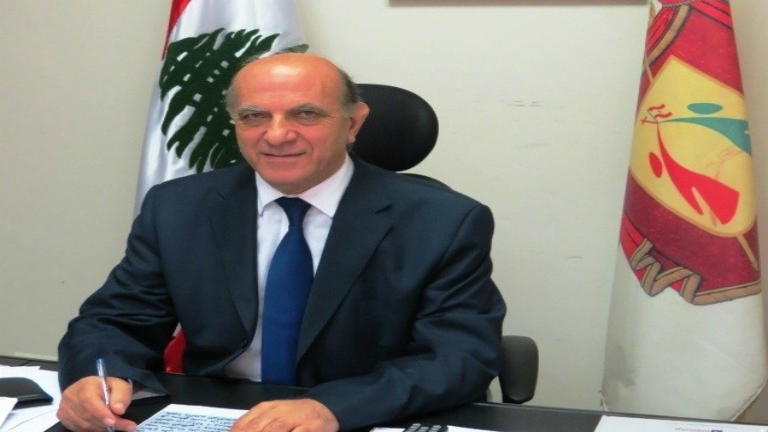 لبنان: مطالبة بإيقاف المساعدات عن اللاجئين السوريين