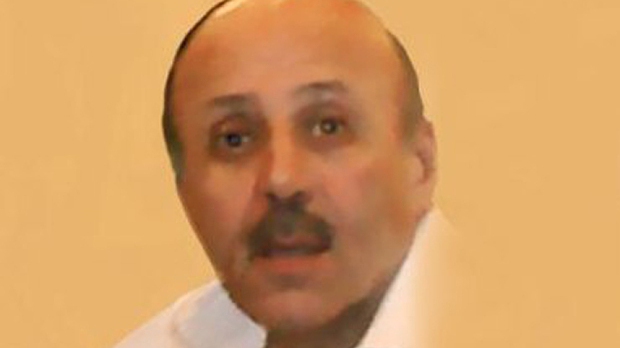 لماذا وضع علي مملوك تحت الإقامة الجبرية؟