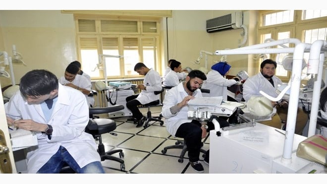 دمشق :لارتفاع التكاليف..قلع الأسنان بدلاً من معالجتها