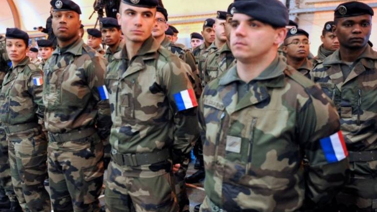 ما أهداف فرنسا و بريطانيا من زيادة عدد قواتها في سوريا؟