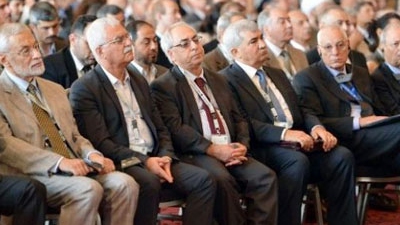 مُعارِضين بلا معارضة