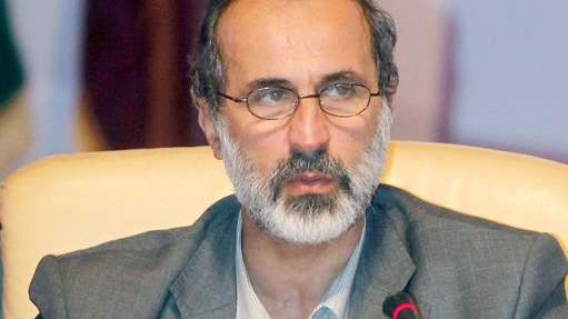  معاذ الخطيب: دعونا ننتظر ما الذي سيطرحه الروس 