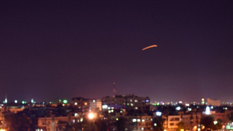 مجدداً.. ضربات إسرائيلية تستهدف محيط مطار دمشق الدولي