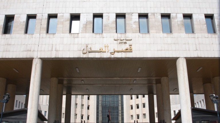 مشروع قانون لنقل صلاحيات 