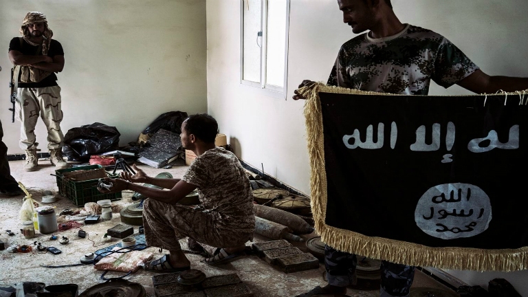 مصادر: التحالف الدولي يستهدف عناصر يتبعون داعش و حراس الدين 