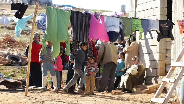 مسؤولة أممية تضع النازحين السوريين في لبنان أمام خيارين!
