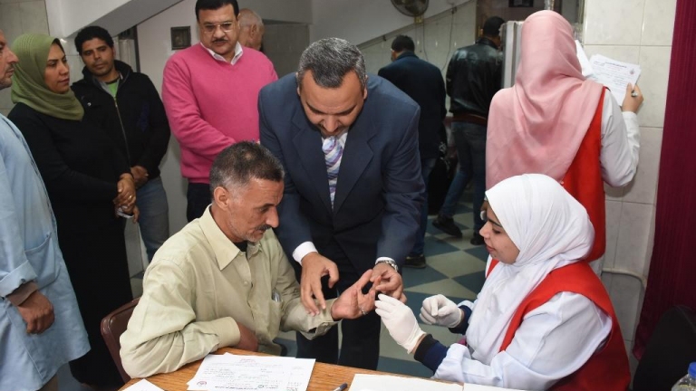 مصر... بدء فحص اللاجئين وعلاجهم ضمن حملة 
