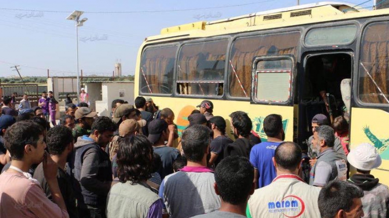 وصول الدفعة الثالثة من مهجري حي القابون إلى إدلب