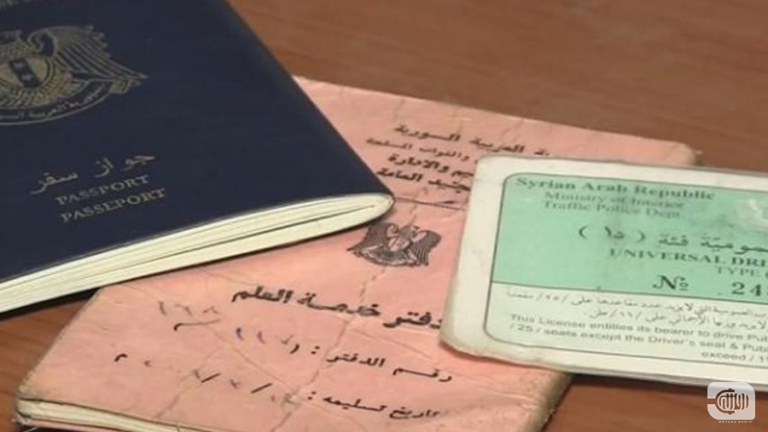 وثائق لاجئين سوريين محتجزة لدى السلطات الأردنية!