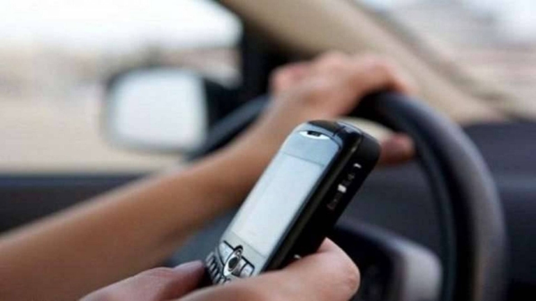 وزارة الاتصالات السورية تحاصر خطوط هواتف المواطنين