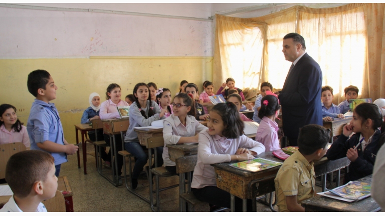 وزير التربية للمدرسين: استقيلوا إن لم تعجبكم رواتبكم!