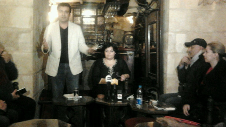 رشا عمران توقع ديوانها 