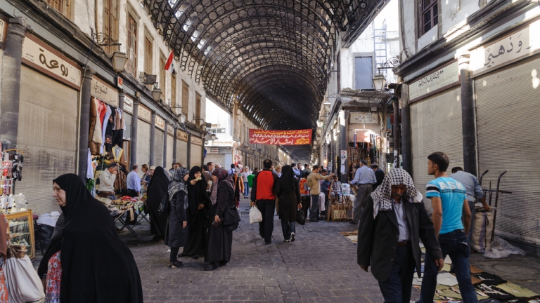 سوق الحميدية يتحول لسوق البسطات 