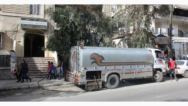 سوق سوداء للمازوت بدمشق.. والمواطنون تحت رحمة الموزعين