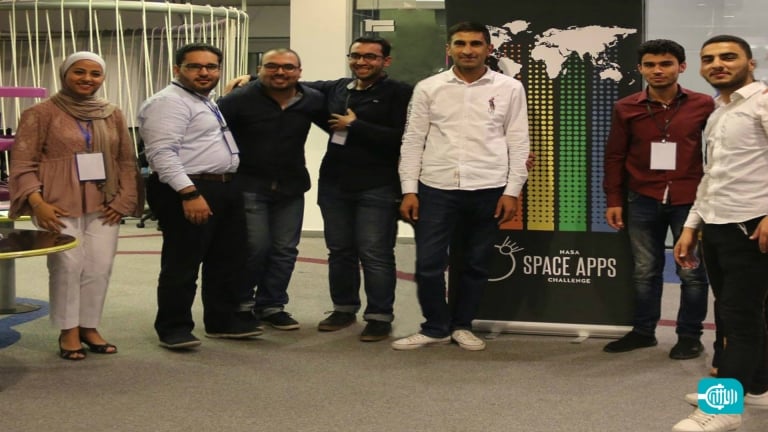 الأردن: سوريون يتنافسون مع العالم في إطفاء الحرائق!