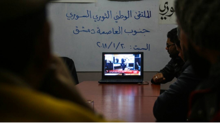 سوريون في الداخل والخارج يجتمعون ضد 