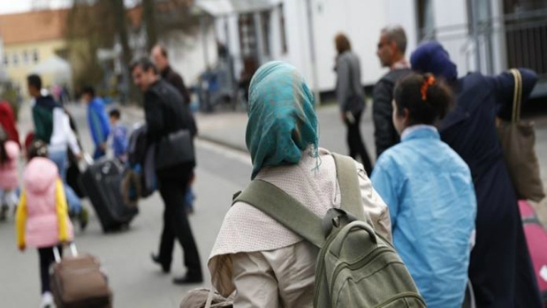 سيدة سوريّة تحاول الانتحار لمنع ترحيل عائلتها من ألمانيا 