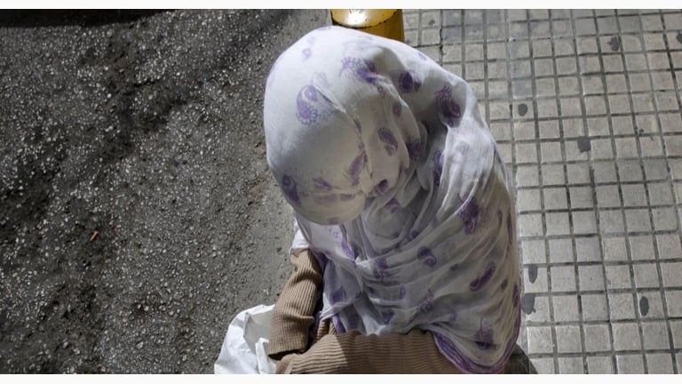 Syrian refugees in the nests of gangs!