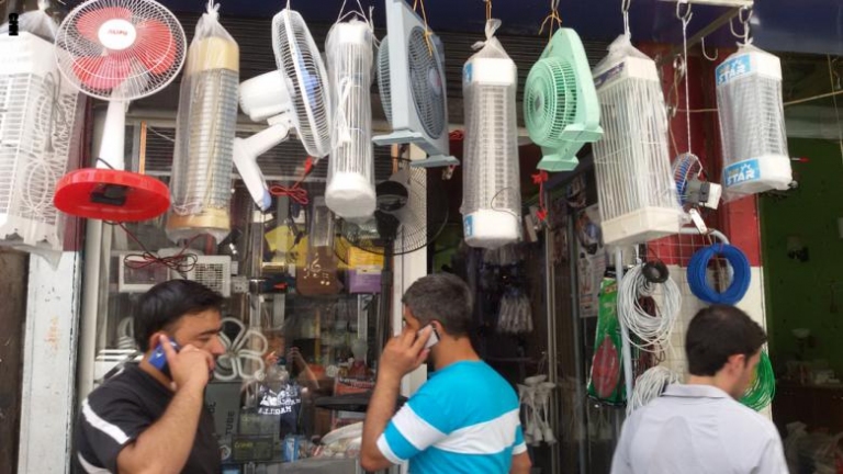 في سوريا..من بائع أدوات كهربائية إلى ملياردير!