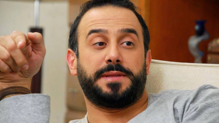 تأشيرة مزورة ترحل قصي خولي من القاهرة إلى دبي