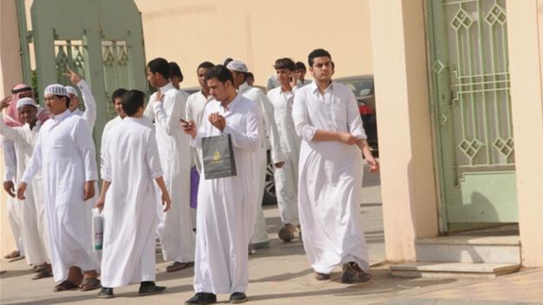 تفاصيل التكلفة الجديدة لإقامة السوري في السعودية ! 