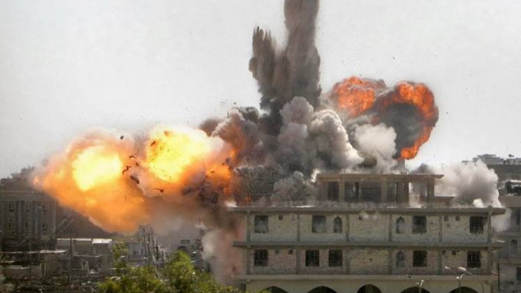 تفجير ينسف مبنى المخابرات الجوية في حلب بالكامل 