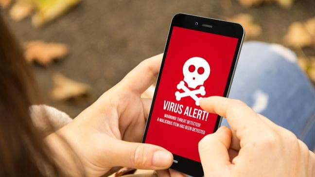 تَجنَّب هذه الأفعال لتحمي هاتفك من الاختراق