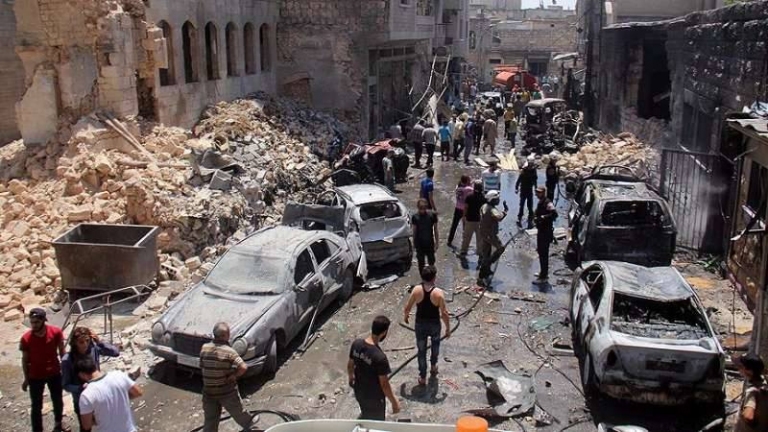 طيران روسيا والنظام السوري يكثفان استهداف المدنيين في إدلب