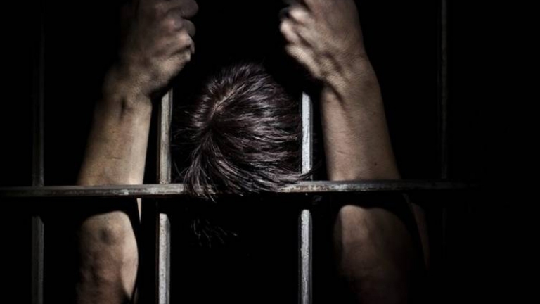 ياسر عبود خرج طفلاً من سوريا وعاد شاباً فاستقبله الوطن في فروع المخابرات
