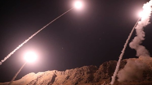 إيران تضرب أهدافاً شرق الفرات ردَّاّ على هجوم الأحواز