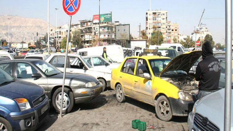 زقاق الجن..إغلاق محال بالجملة 