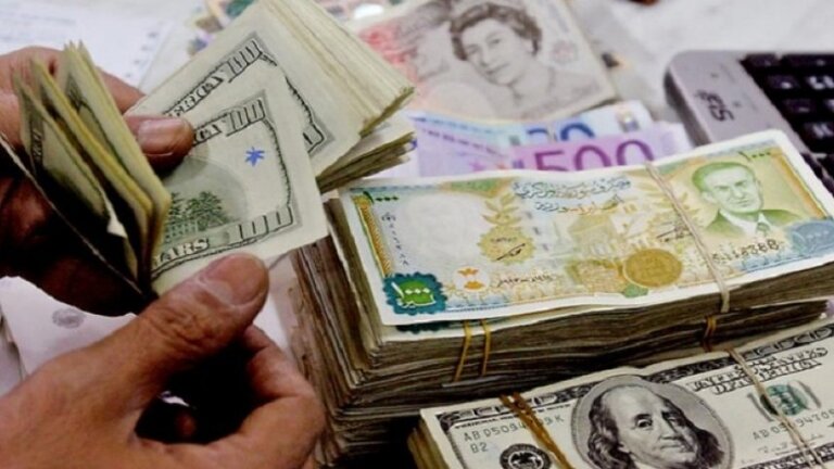 هل تدفع أزمة الليرة السوريين إلى المقايضة بدلا من الشراء؟