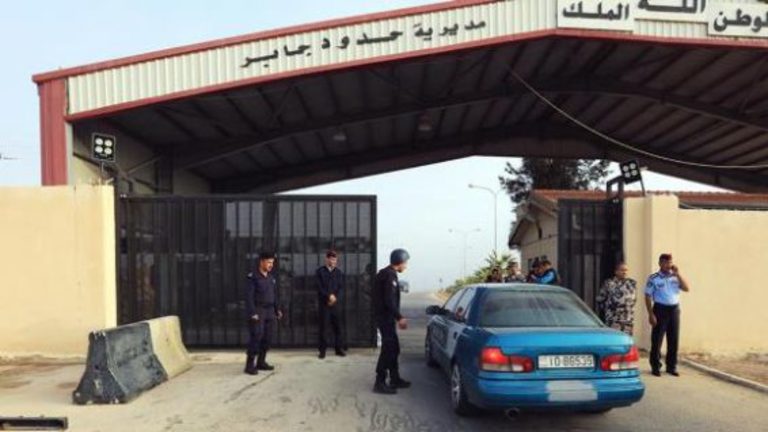 كورونا يتسبب بإغلاق معبر جابر – نصيب على الحدود السورية الأردنية